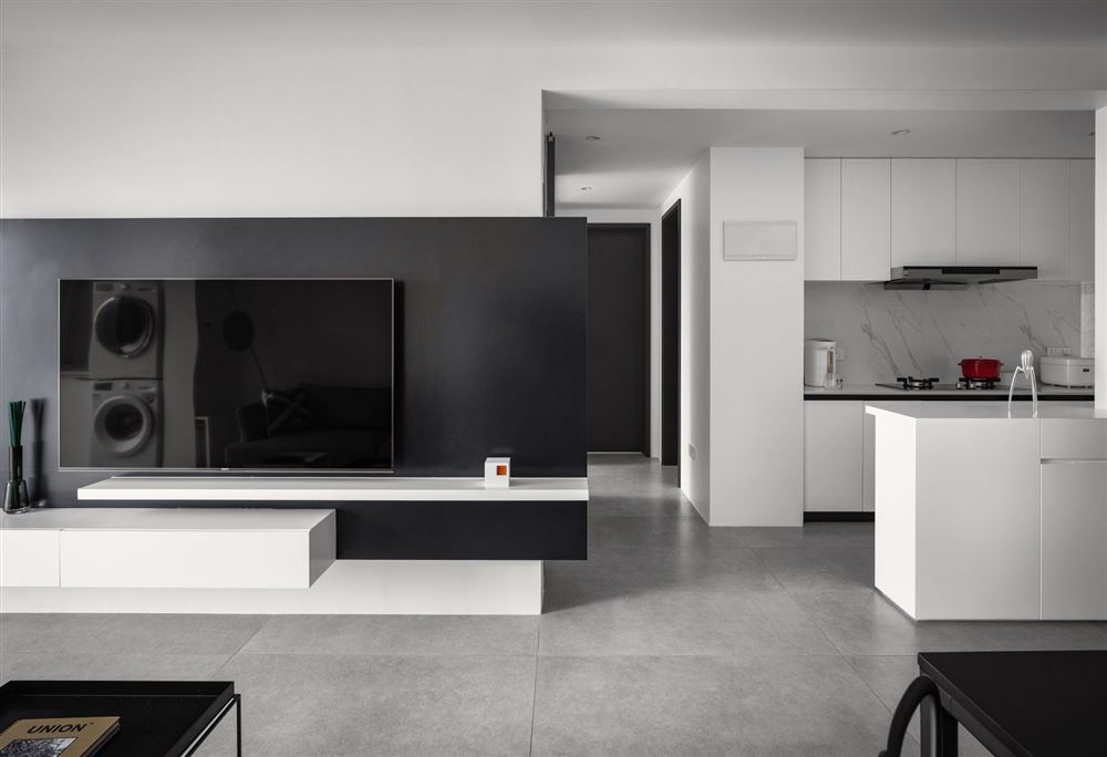 廣州市保利心語花園現(xiàn)代簡約風(fēng)格三居室裝修案例