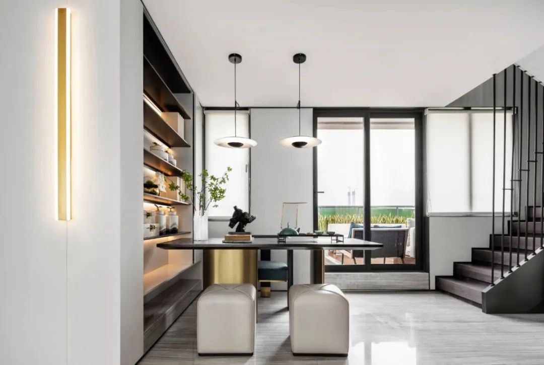 現(xiàn)代輕奢風(fēng)格室內(nèi)設(shè)計家裝案例-樓梯間 現(xiàn)代輕奢風(fēng)格室內(nèi)設(shè)計家裝案例-樓梯間