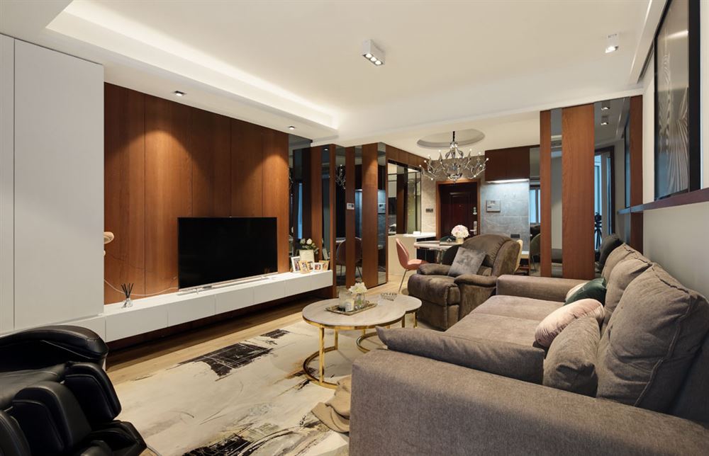 北海市金癸領(lǐng)?？ぽp奢風(fēng)格三居室裝修案例