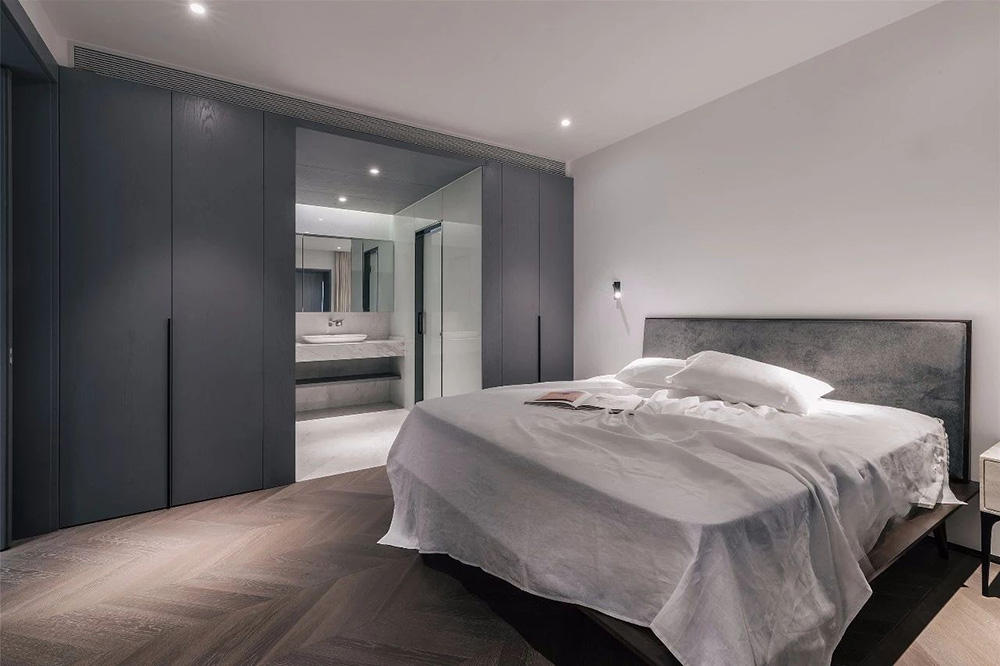 南寧天譽城三居130平米現(xiàn)代前衛(wèi)風格室內(nèi)裝修案例-主臥 南寧天譽城三居130平米現(xiàn)代前衛(wèi)風格室內(nèi)裝修案例-主臥