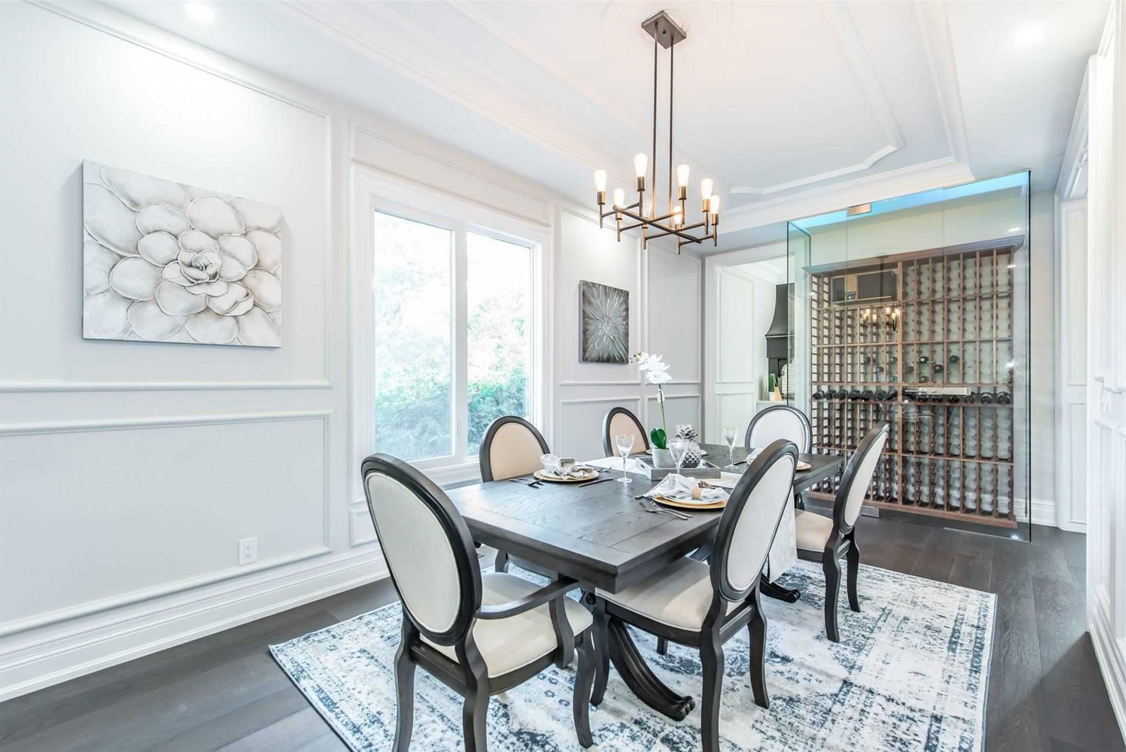 歐式簡(jiǎn)約風(fēng)格家裝設(shè)計(jì)別墅裝修效果圖-餐廳 歐式簡(jiǎn)約風(fēng)格家裝設(shè)計(jì)別墅裝修效果圖-餐廳