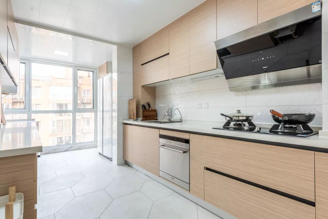 北歐原木風(fēng)格室內(nèi)設(shè)計(jì)家裝案例-廚房 北歐原木風(fēng)格室內(nèi)設(shè)計(jì)家裝案例-廚房