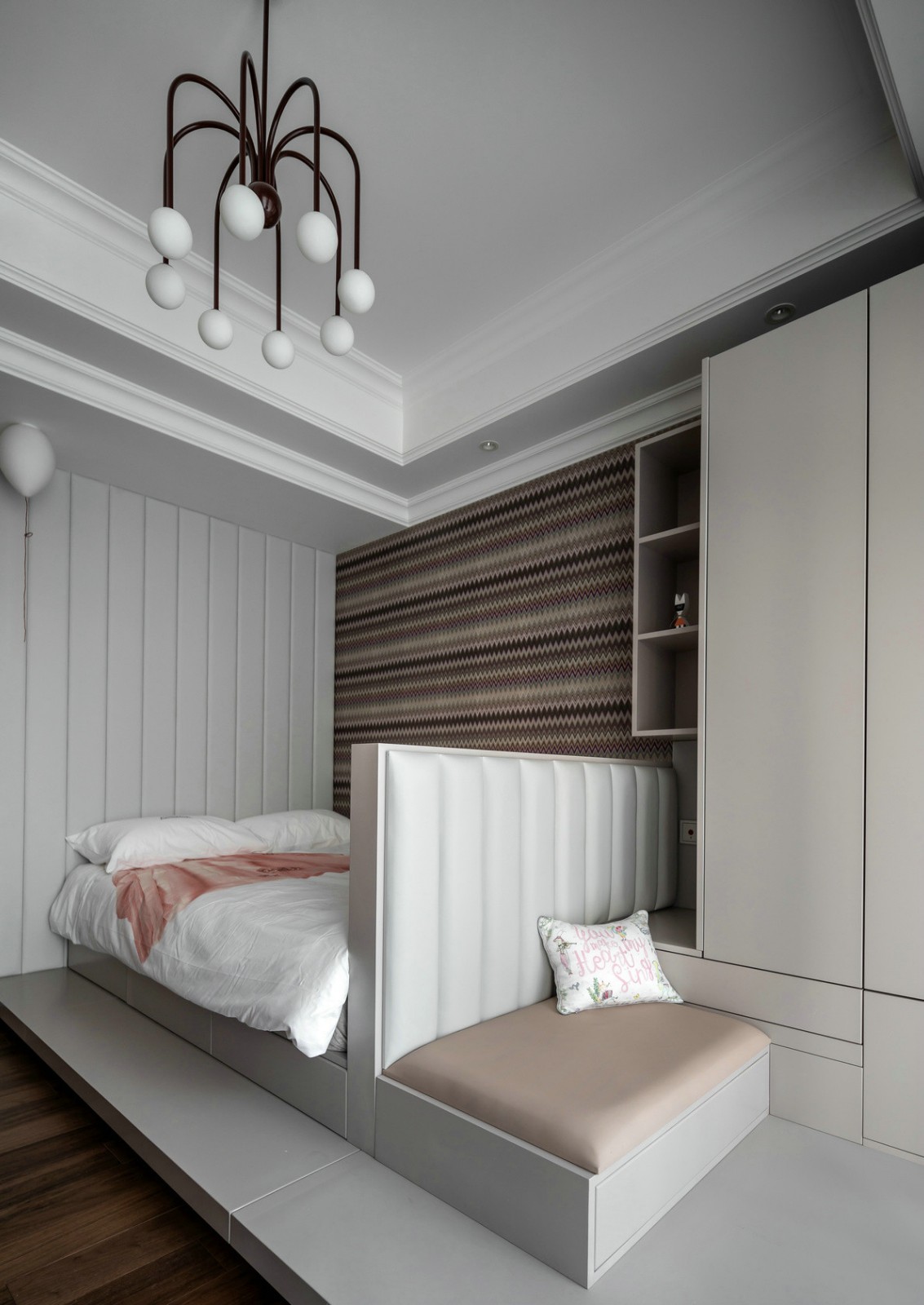 法式輕奢風格家裝設計室內(nèi)裝修效果圖-次臥