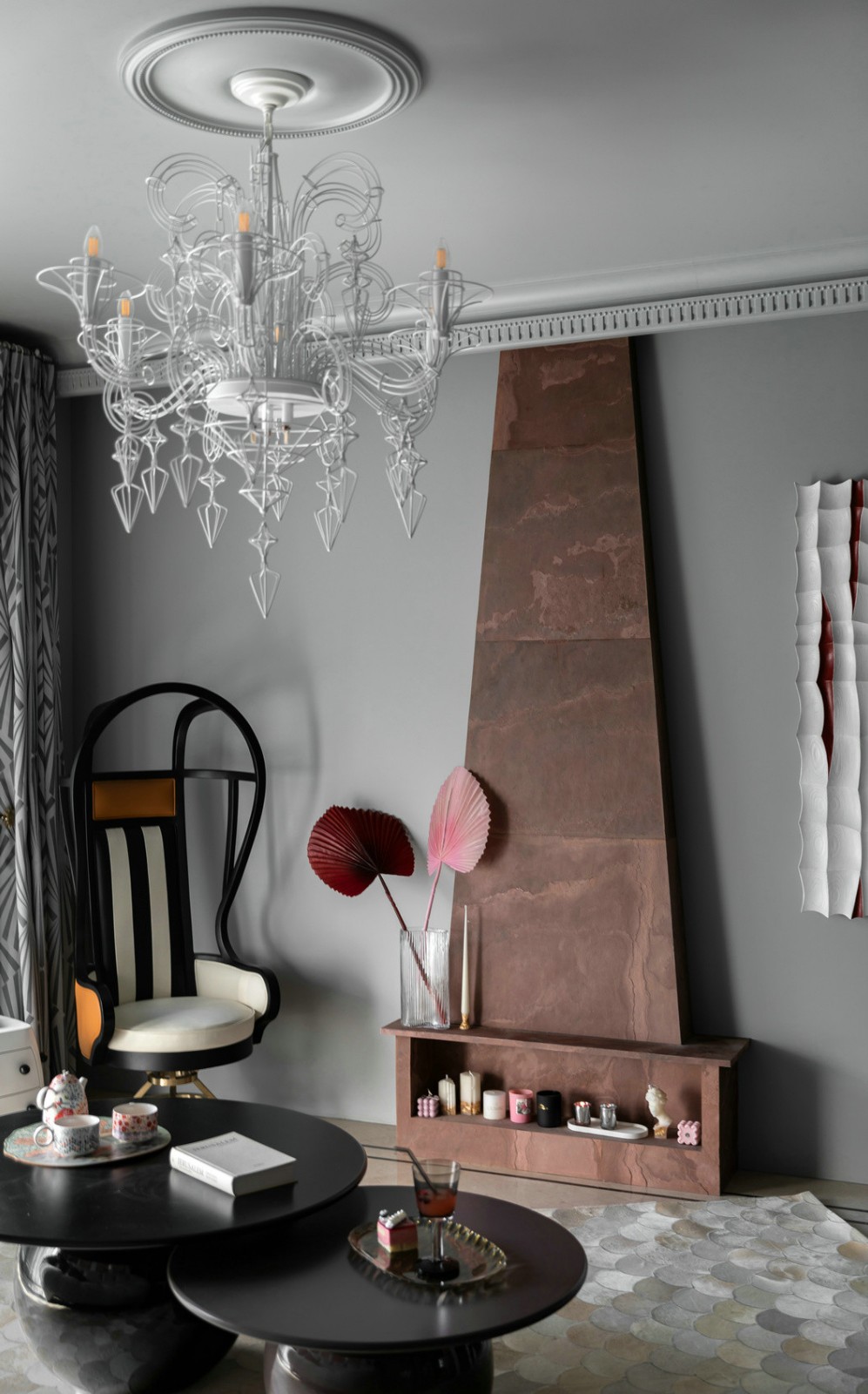 法式輕奢風格家裝設計室內(nèi)裝修效果圖-客廳茶幾