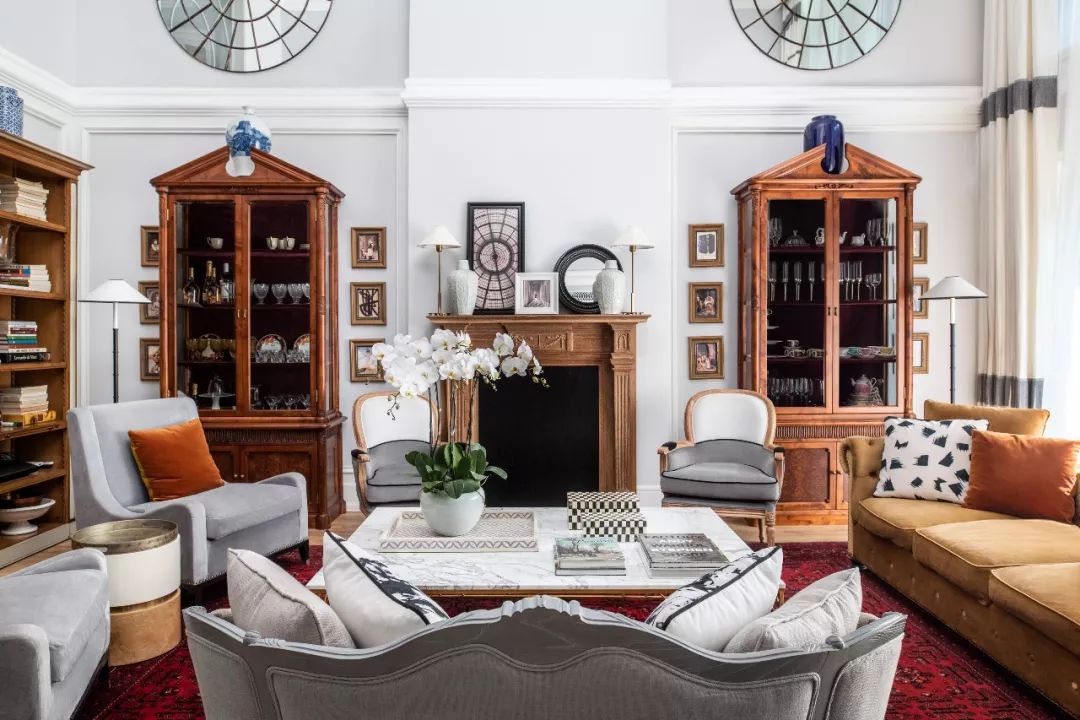 法式輕奢風(fēng)格{家裝設(shè)計別墅裝修效果圖-客廳 法式輕奢風(fēng)格{家裝設(shè)計別墅裝修效果圖-客廳