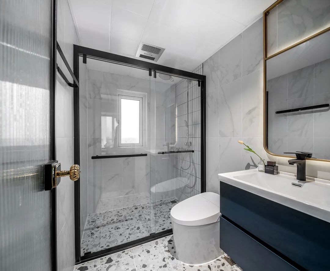 現代簡約風格室內設計家裝案例-衛(wèi)生間