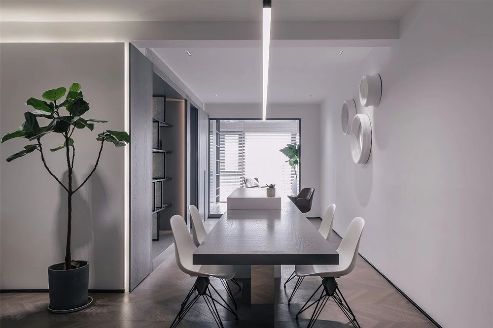 南寧天譽城三居130平米現(xiàn)代前衛(wèi)風格室內(nèi)裝修案例-餐廳 南寧天譽城三居130平米現(xiàn)代前衛(wèi)風格室內(nèi)裝修案例-餐廳