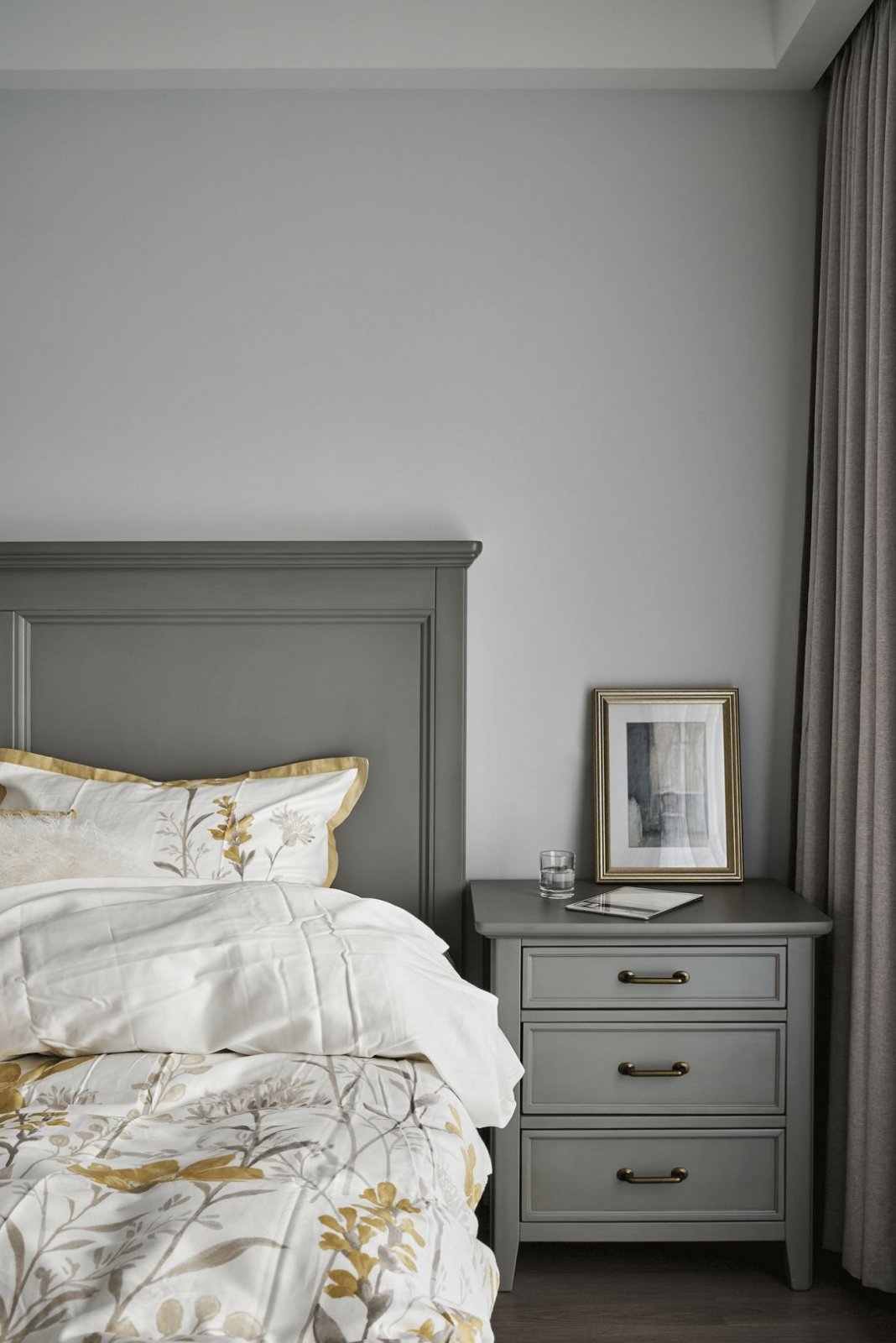 佛山裝修公司現(xiàn)代簡約風(fēng)格室內(nèi)裝修效果圖-臥室 佛山裝修公司現(xiàn)代簡約風(fēng)格室內(nèi)裝修效果圖-臥室