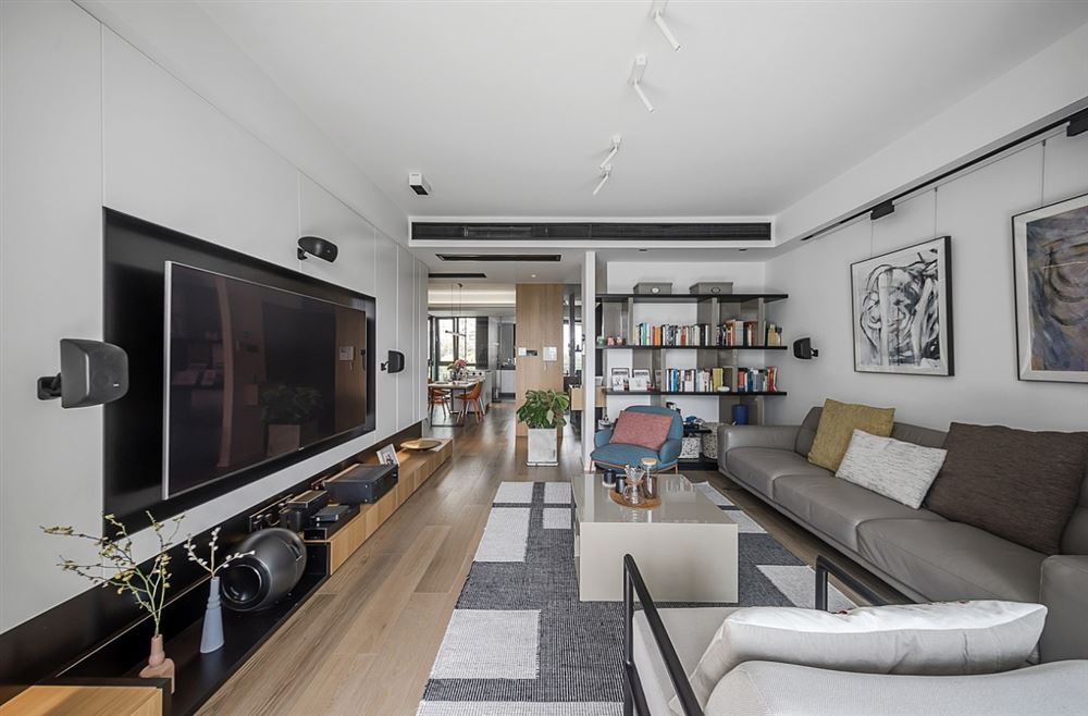 臺(tái)州市愛仕達(dá)半島名苑現(xiàn)代簡約風(fēng)格三居室裝修案例