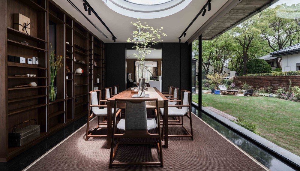 歐式古典混搭風(fēng)格室內(nèi)家裝案例效果圖-書(shū)桌 歐式古典混搭風(fēng)格室內(nèi)家裝案例效果圖-書(shū)桌