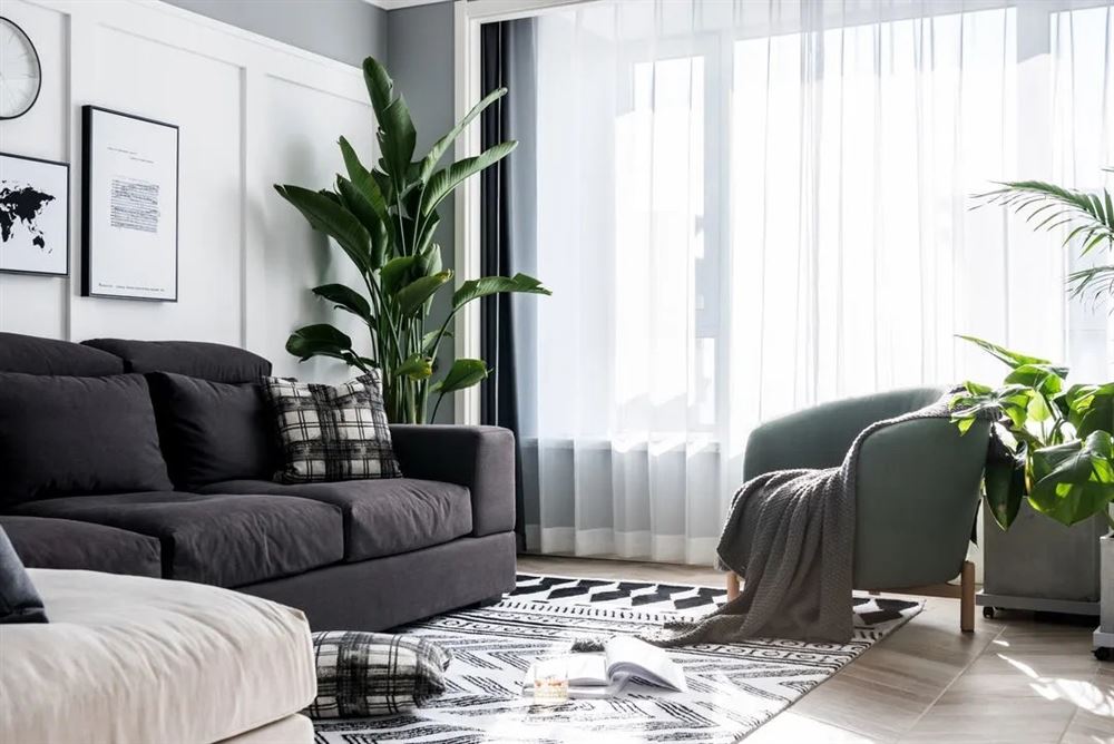 廣州市海珠半島花園三期北歐風(fēng)格三居室裝修案例