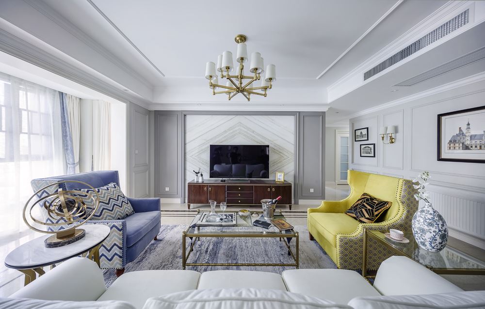 湛江市君臨.蔚藍海岸歐式風(fēng)格四居室裝修案例