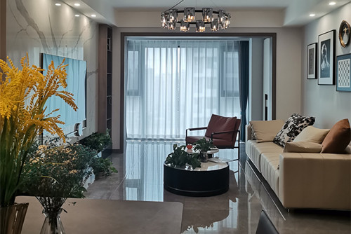 德陽(yáng)市溫莎湖畔現(xiàn)代簡(jiǎn)約風(fēng)格三居室裝修案例