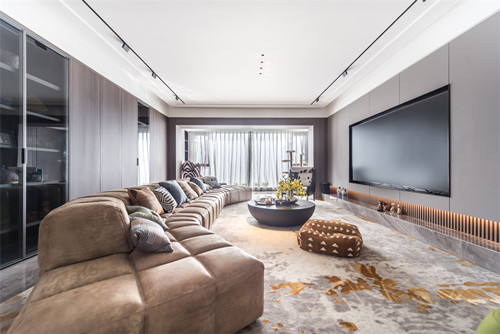 ?？谑袨I河華庭輕奢風格四居室裝修案例